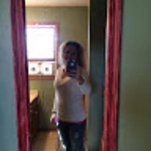 Meet your Posher, Desiree